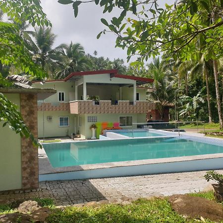 Pentaqua -Dineros Guest House Irosin Exterior foto